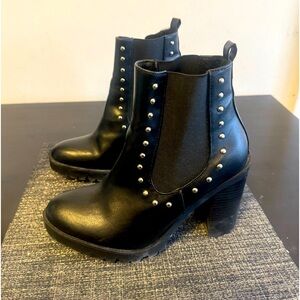 Steve Madden black and silver boots